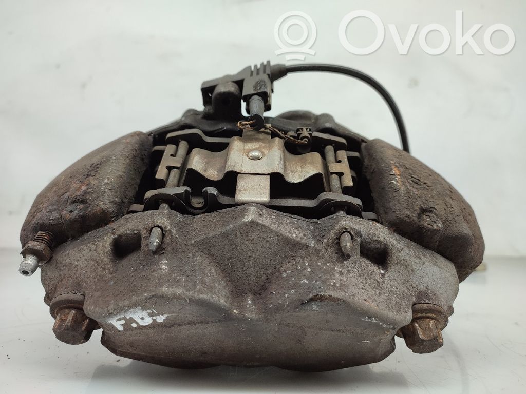 Mercedes-Benz CLS C219 Caliper de freno delantero 