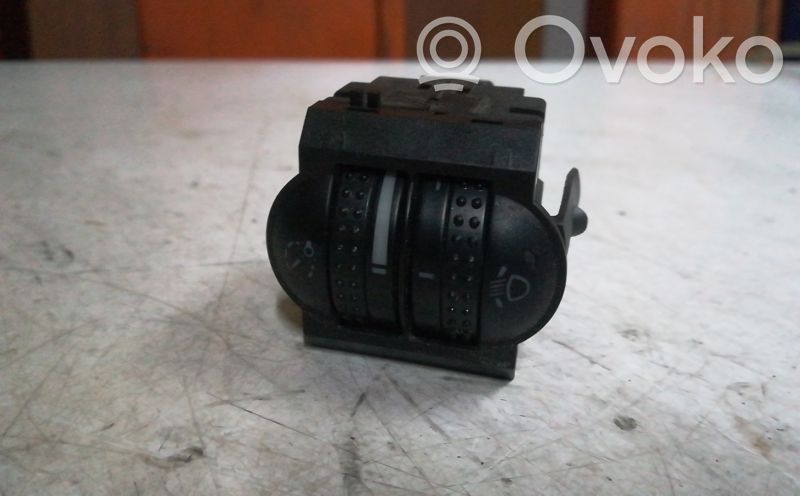 Volkswagen Polo III 6N 6N2 6NF Interruptor de control multifunción 