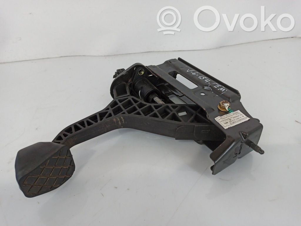 Pedal de embrague   1J1721059