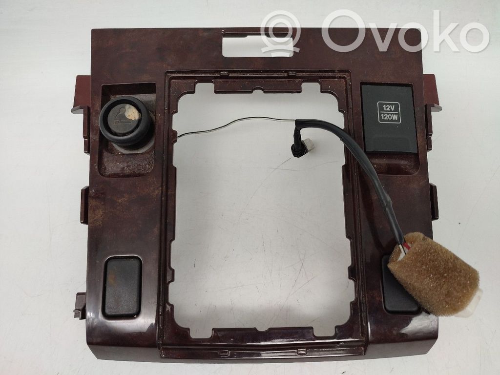 Suzuki Grand Vitara II Cigarette lighter 