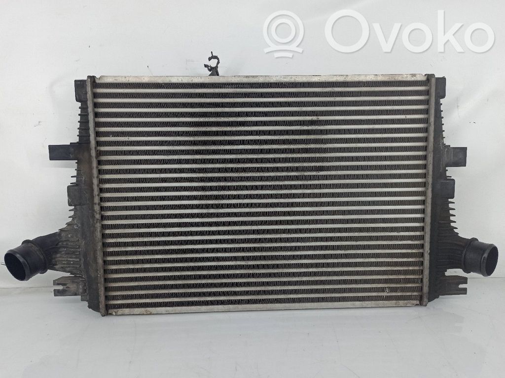 Interkūlerio radiatorius   VP4FLH9L440AE