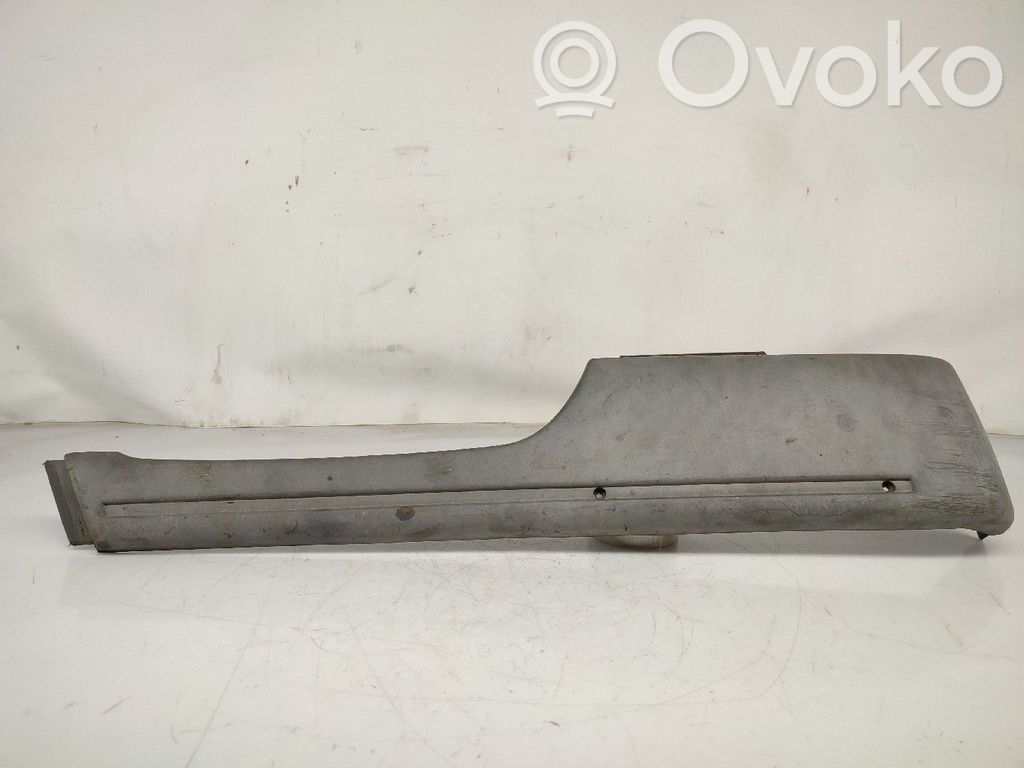 Moldura de la aleta trasera   DIREITO,6001030151