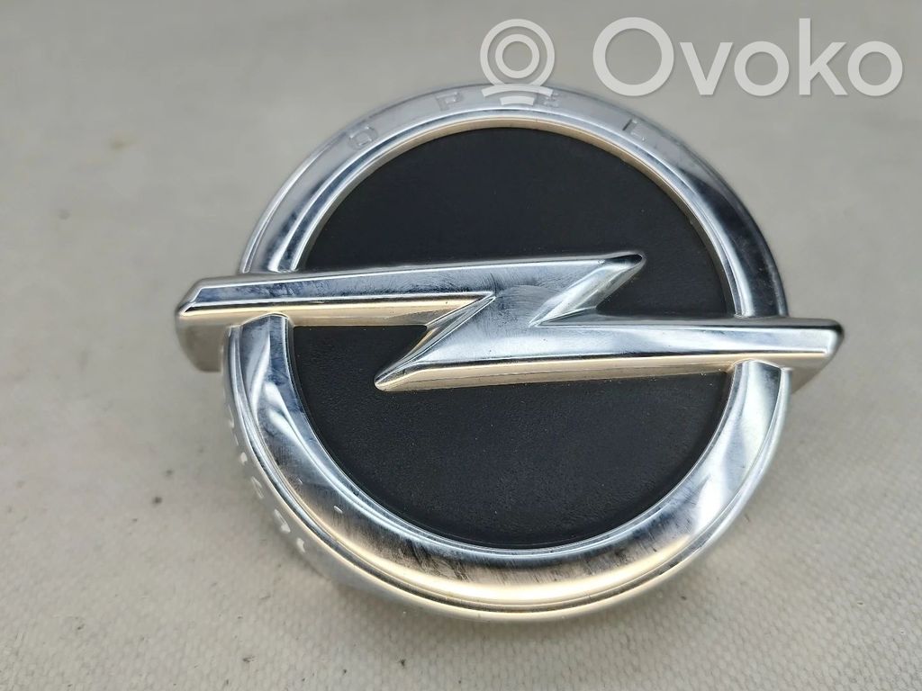 Opel Astra K Uchwyt / Rączka zewnętrzna otwierania klapy tylnej / bagażnika 