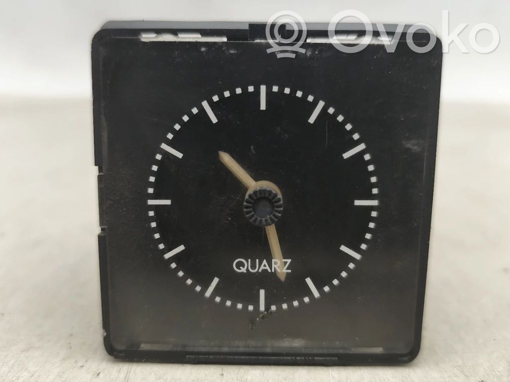 Opel Corsa A Clock 