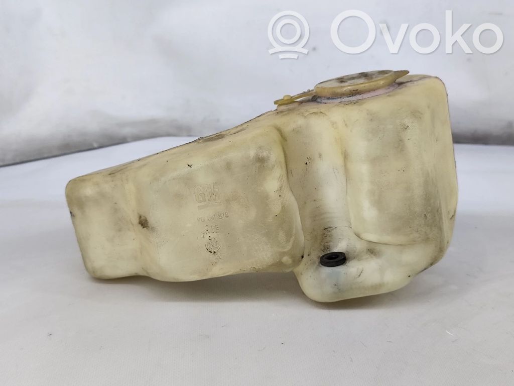 Opel Kadett E Langų skysčio bakelis 