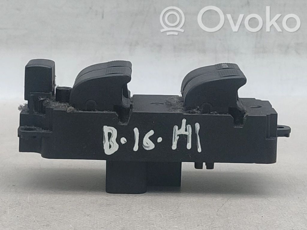 Mazda 2 Electric window control switch 