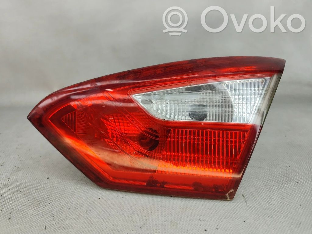 Ford Focus Takaluukun takavalot 