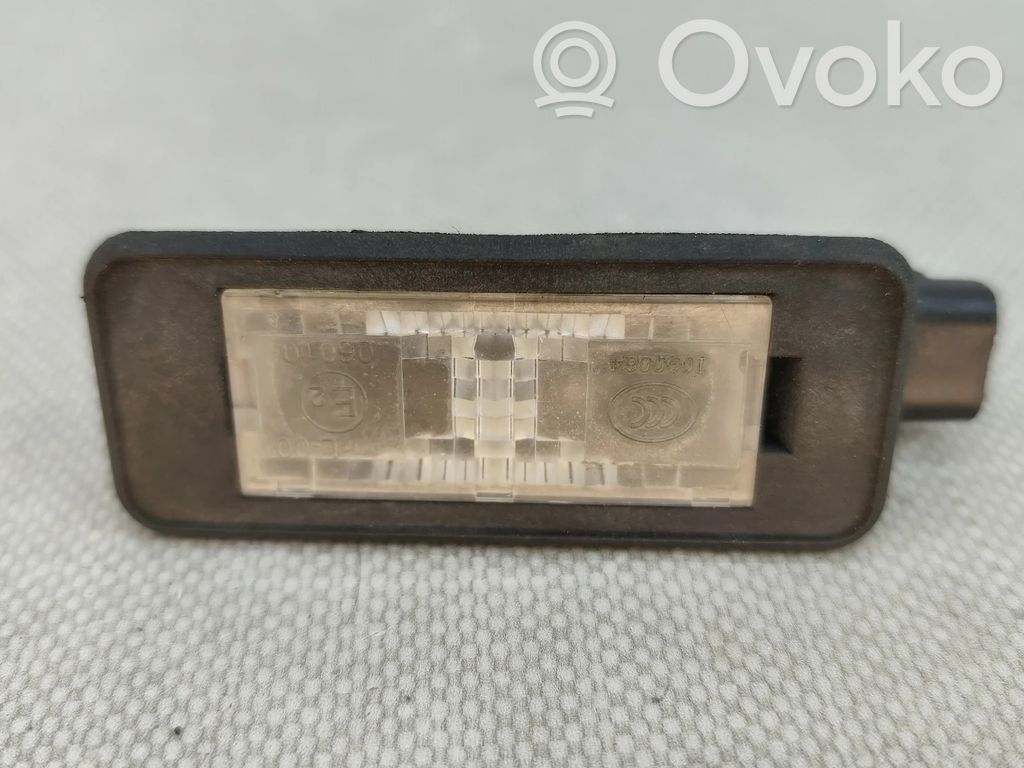 Citroen C4 II Picasso Kennzeichenbeleuchtung