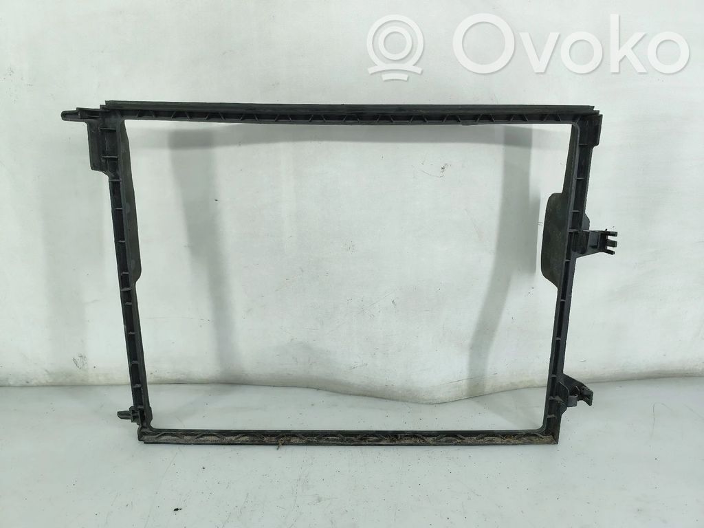 Radiator support slam panel   215599143R
