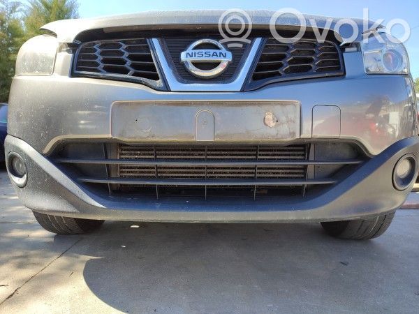 Nissan Qashqai+2 Etupuskuri 