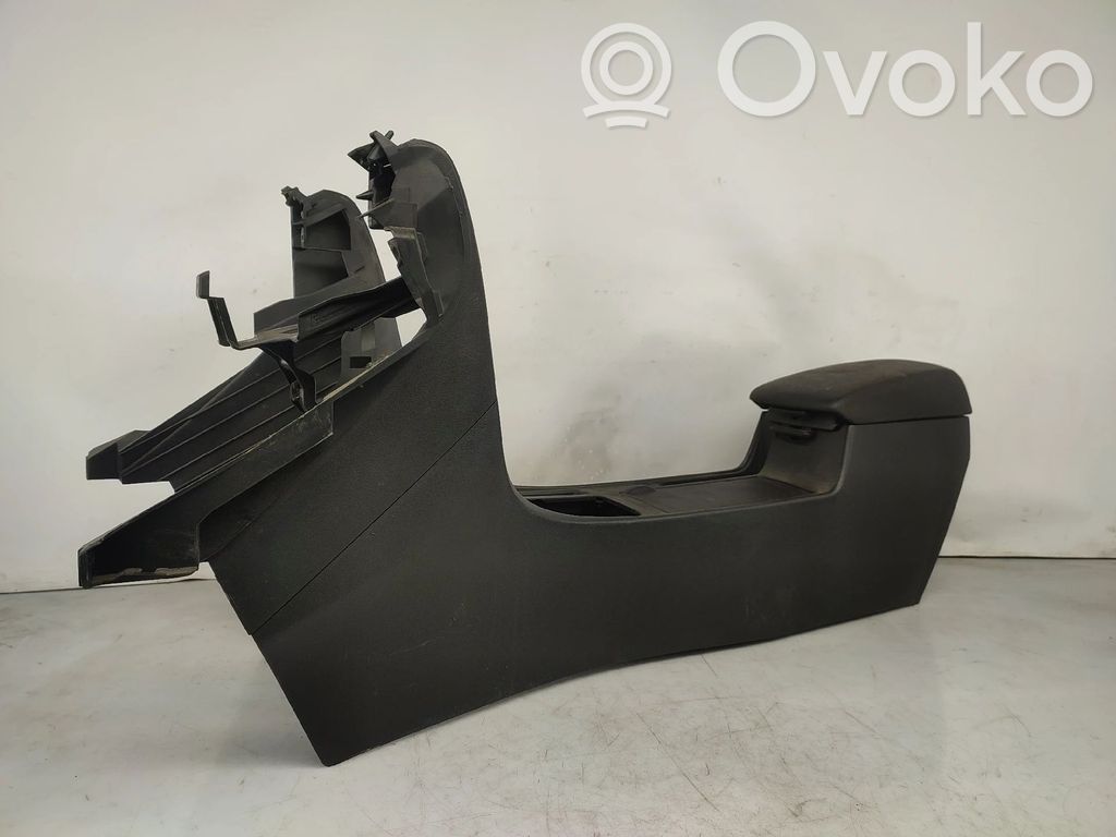 Mazda 3 I Center console 