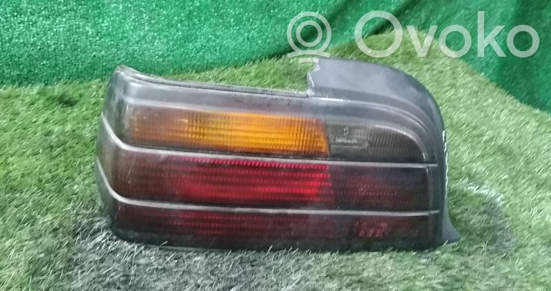 Tailgate rear/tail lights