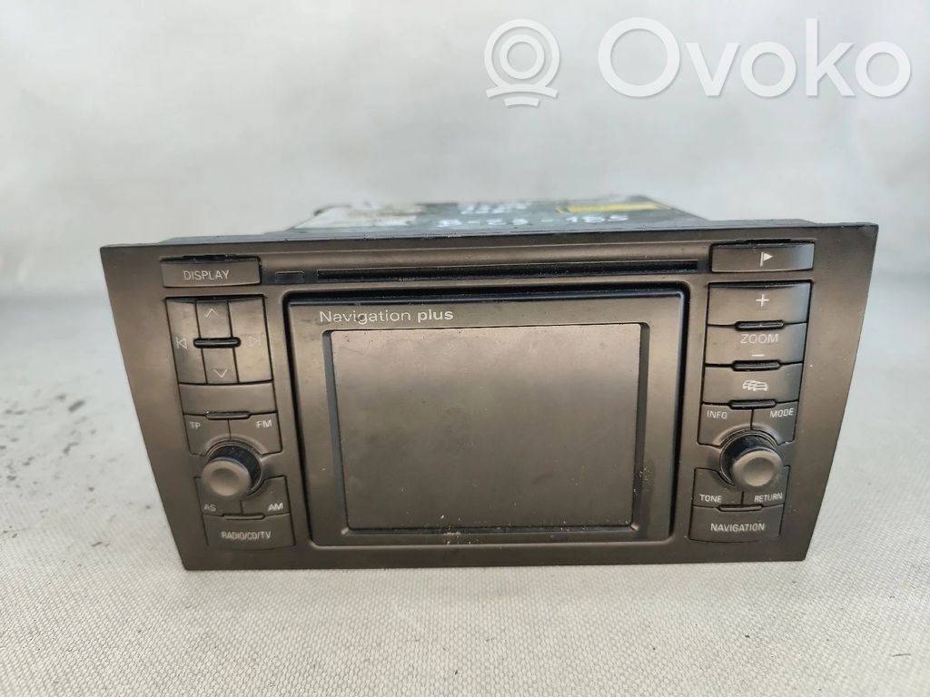 Audi A6 S6 C5 4B Panel / Radioodtwarzacz CD/DVD/GPS 