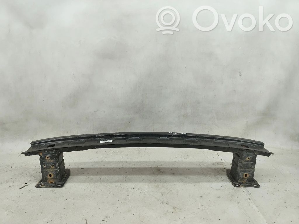 Mercedes-Benz CLA C118 X118 Renfort de pare-chocs avant