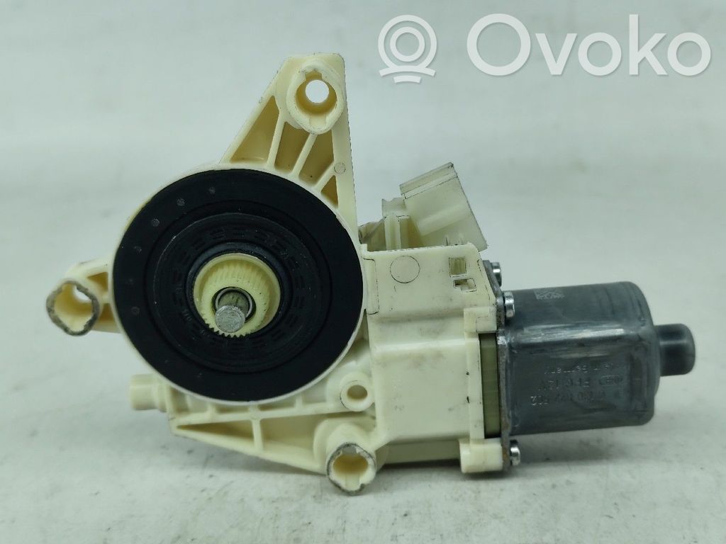 Mercedes-Benz E W212 Motor del regulador de la ventanilla de la puerta delantera
