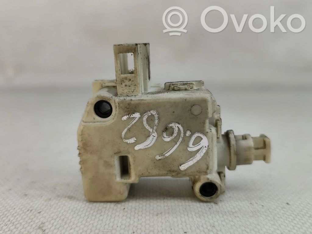Volkswagen Polo IV 9N3 Serratura portiera di carico 