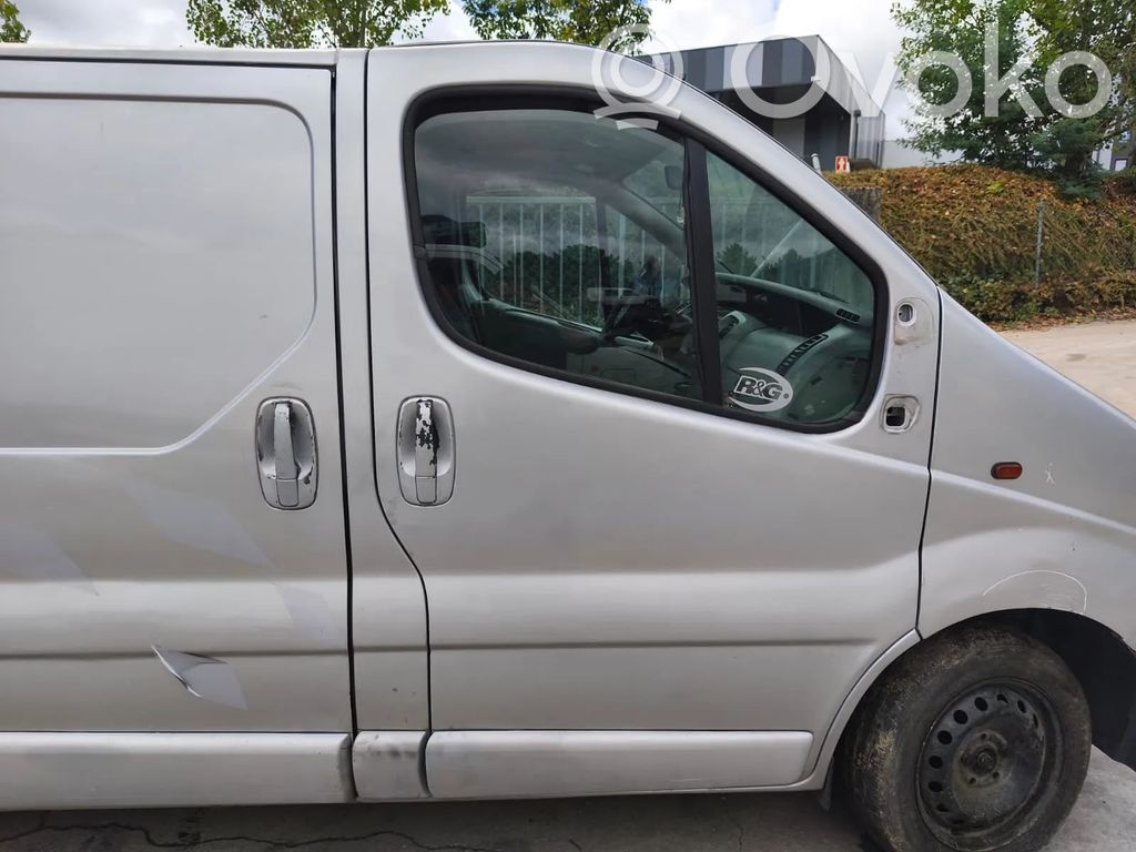 Opel Vivaro Puerta delantera