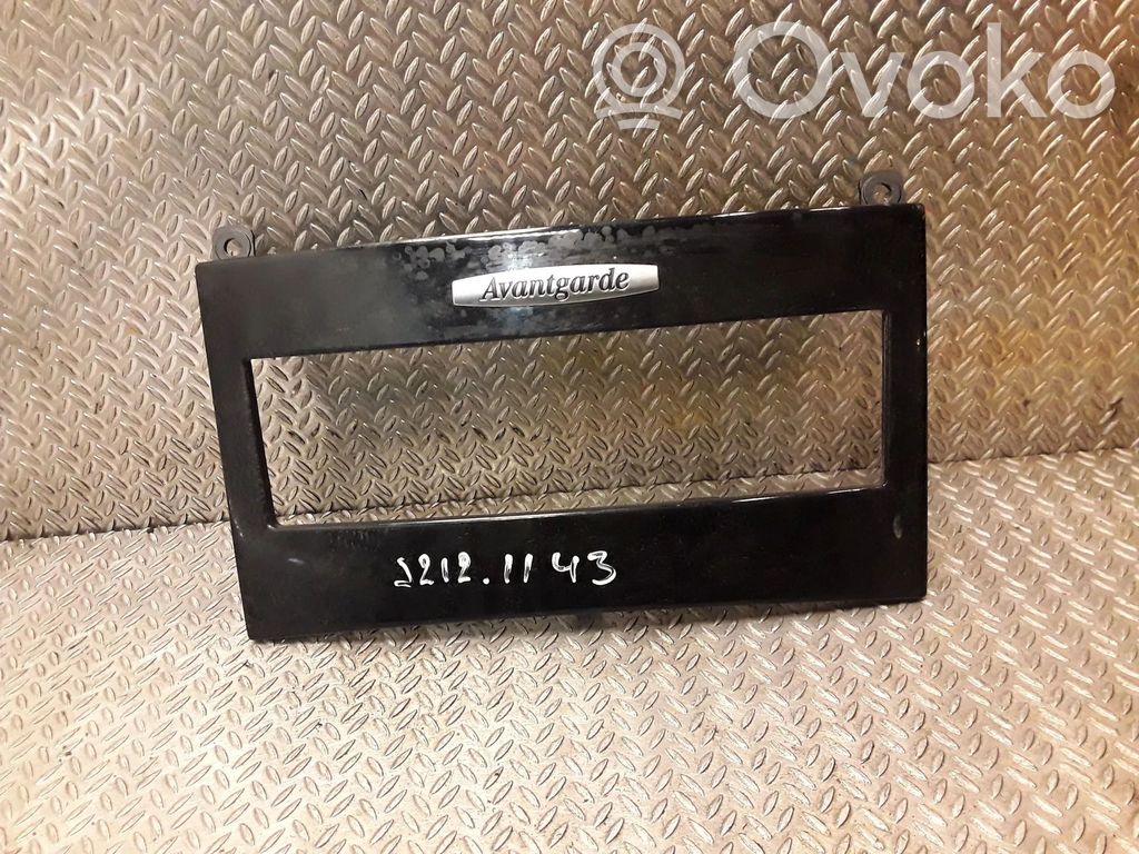Mercedes-Benz E W212 Muu keskikonsolin (tunnelimalli) elementti 