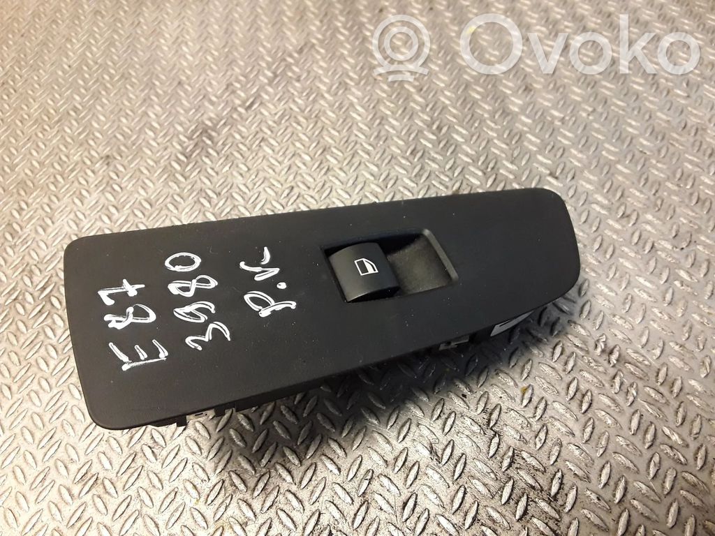 BMW 1 E81 E87 Electric window control switch 