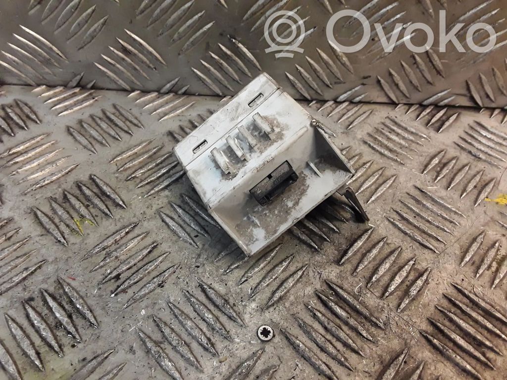 Alarm movement detector/sensor   8376300