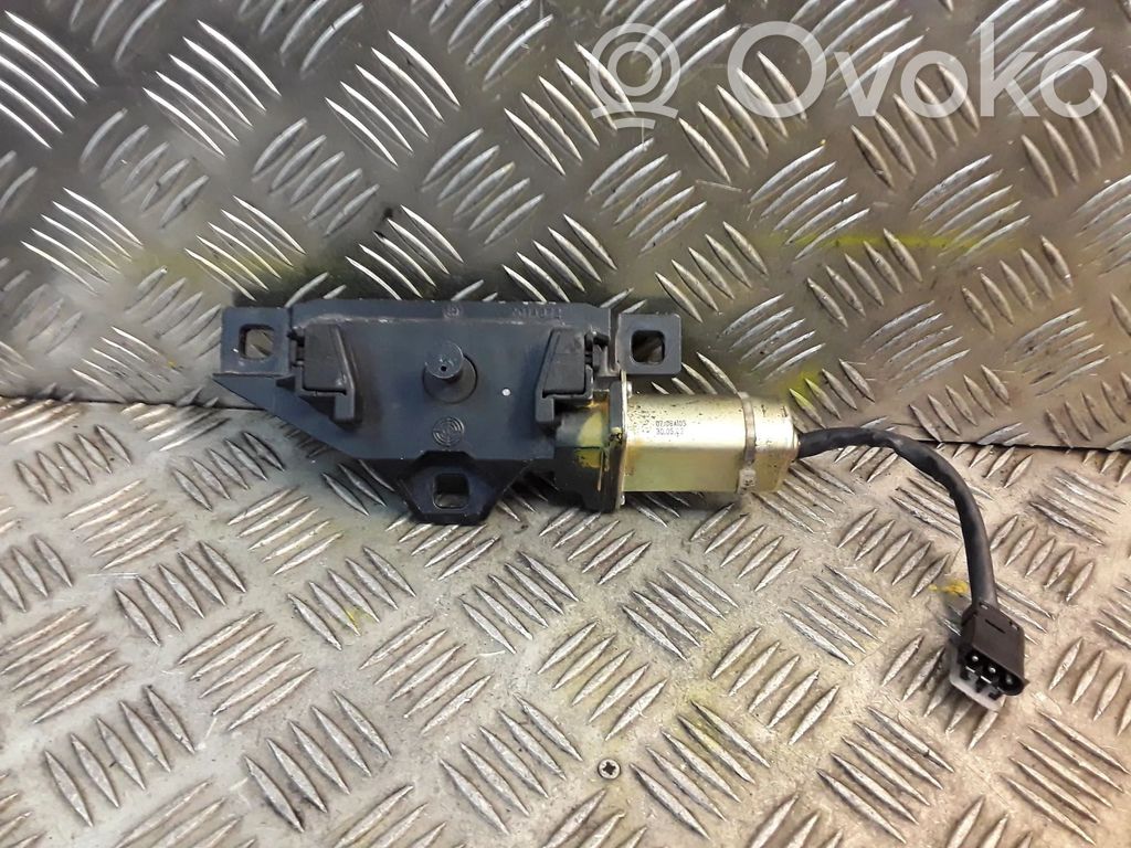 Tailgate/trunk/boot lock/catch/latch   7014872