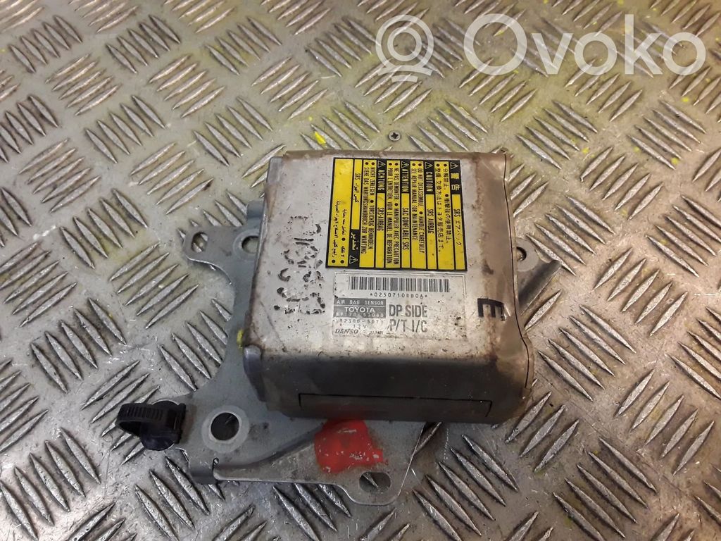 Lexus IS 200-300 Airbag control unit/module 