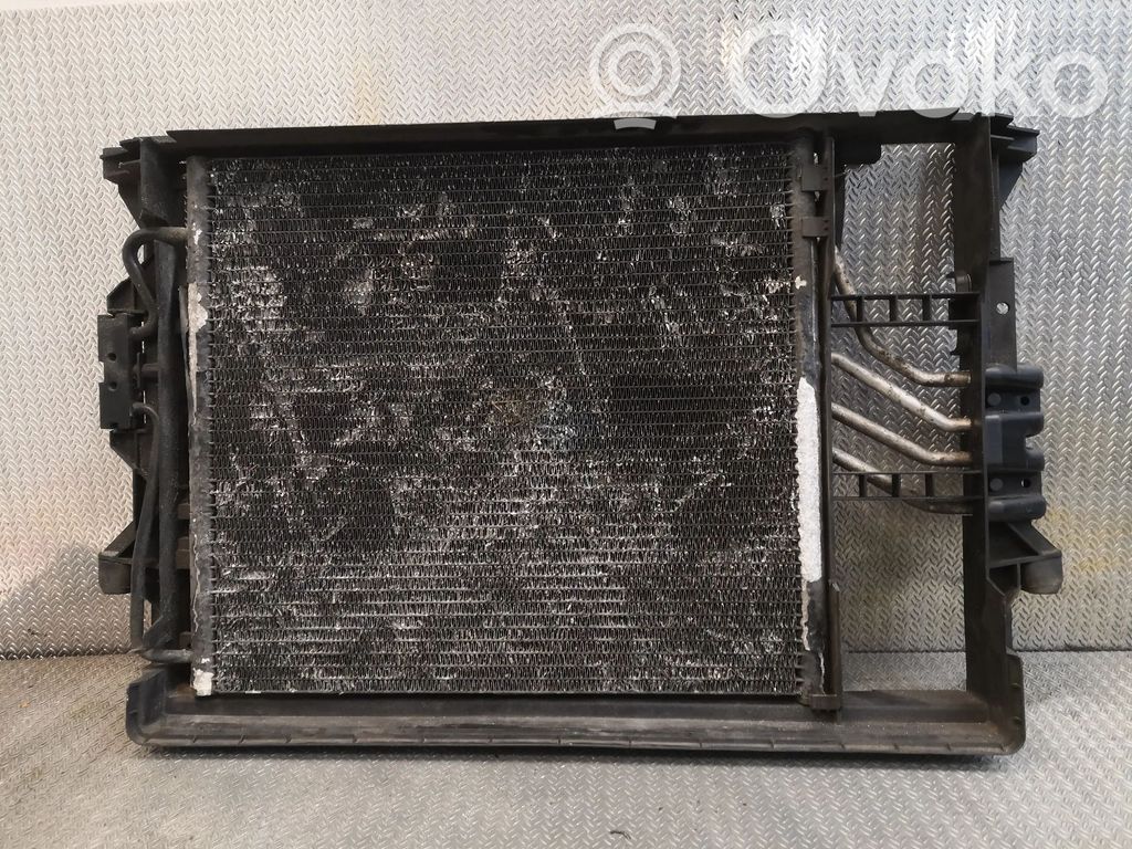BMW 7 E38 Radiateur condenseur de climatisation 