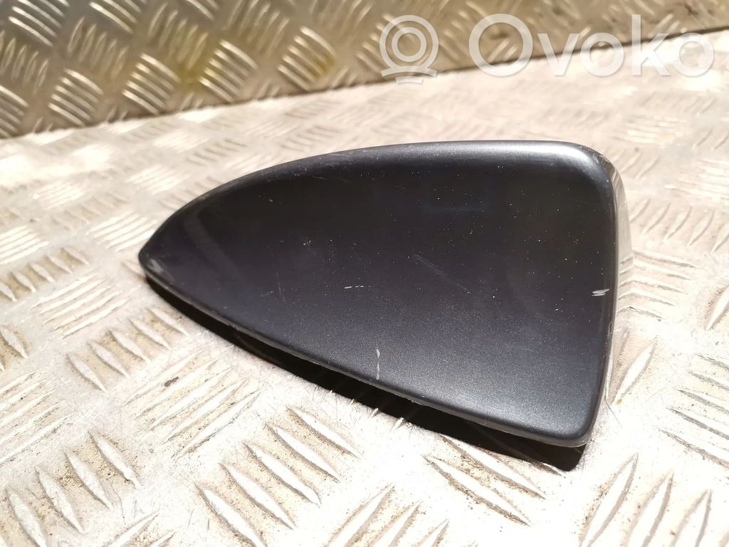 BMW 5 E60 E61 Stogo (GPS) antenos dangtelis 