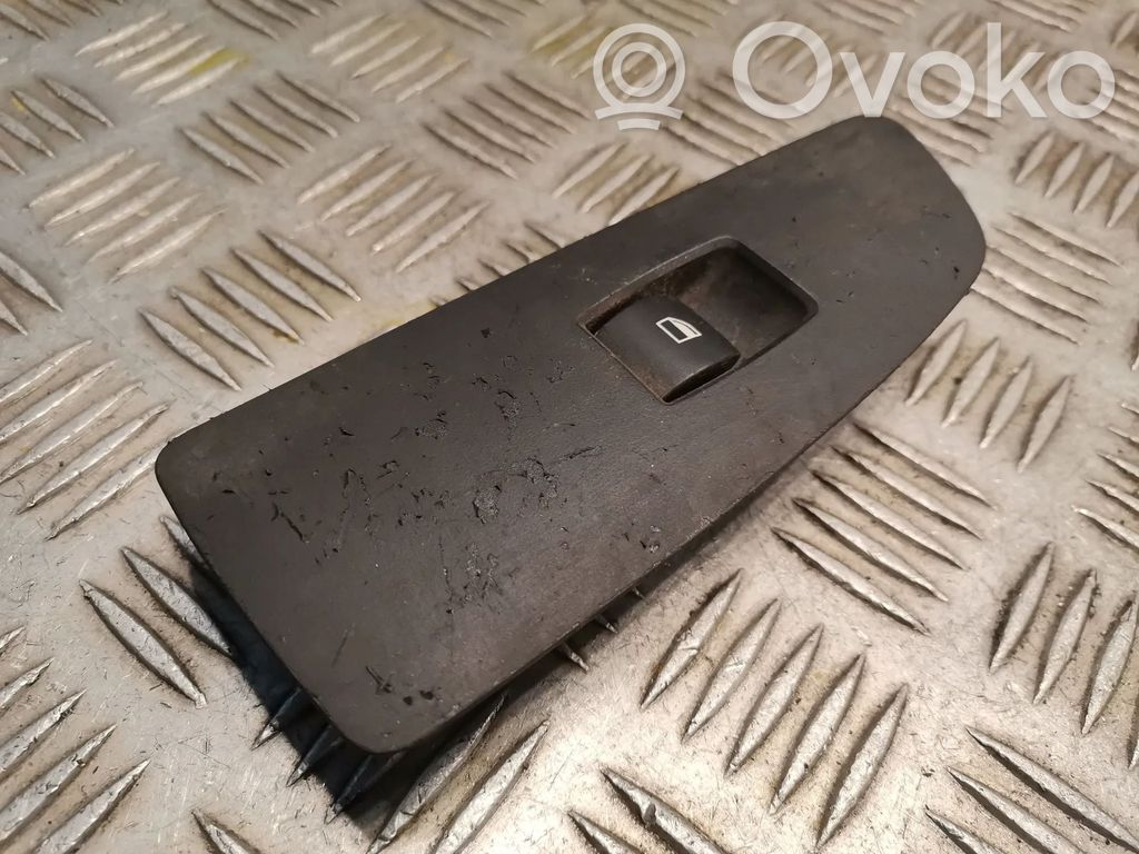 BMW 1 E81 E87 Electric window control switch 