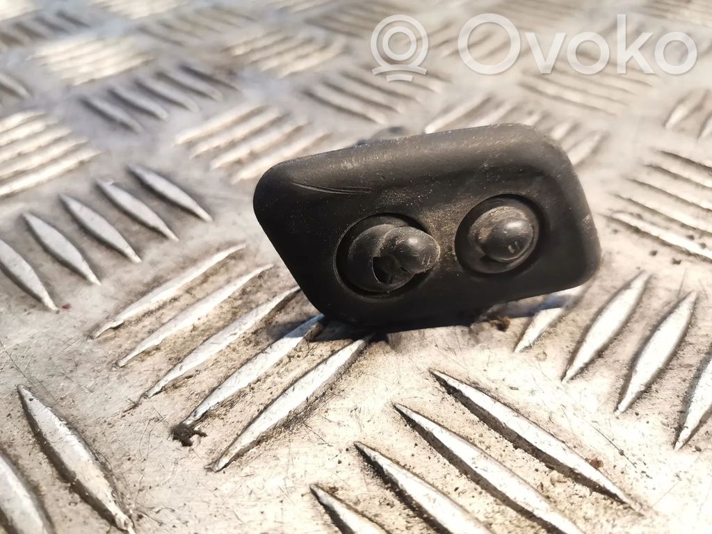 Buse de lave-phares   8360662