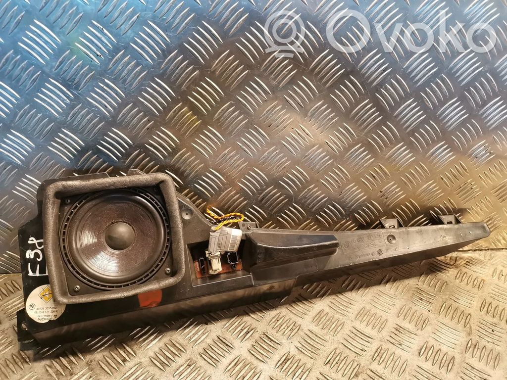 Front door speaker   8371236