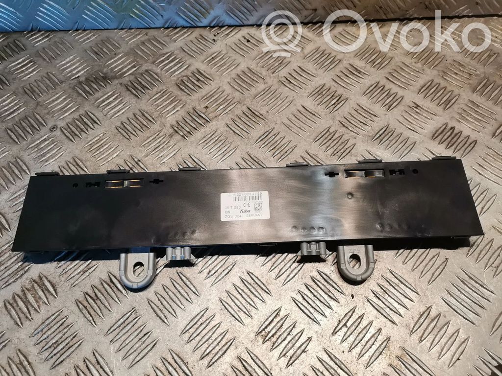 Mercedes-Benz S W221 Antenos stiprintuvas 