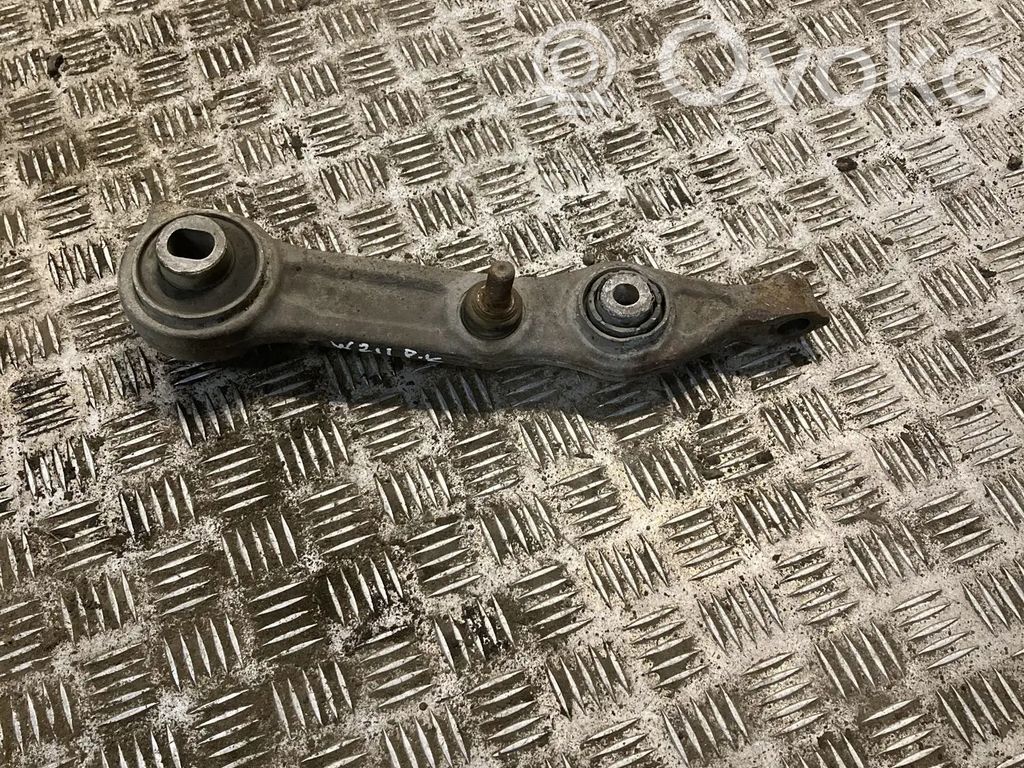 Mercedes-Benz E W211 Brazo de suspensión/horquilla inferior delantero 