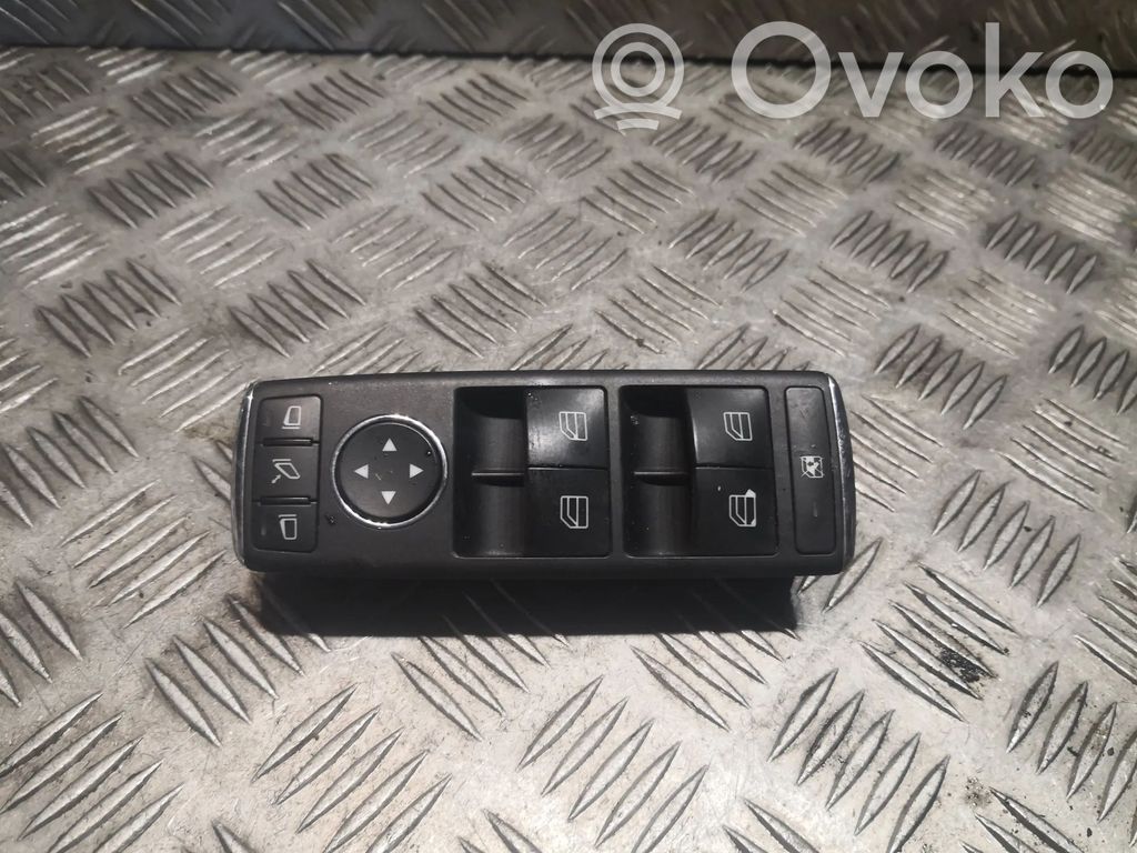 Mercedes-Benz C W204 Przyciski szyb 