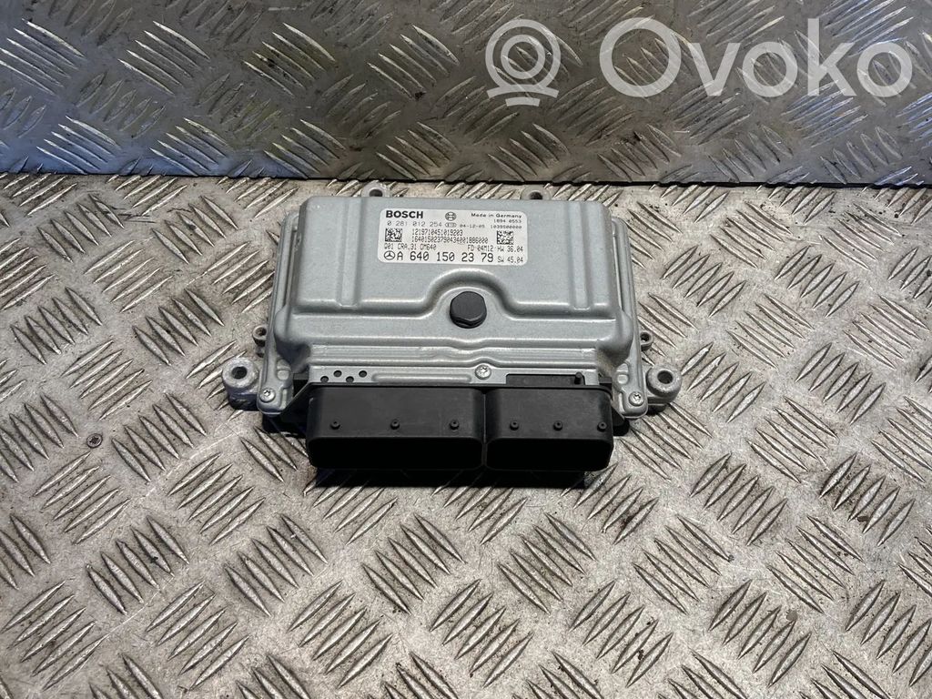 Mercedes-Benz A W169 Engine control unit/module 