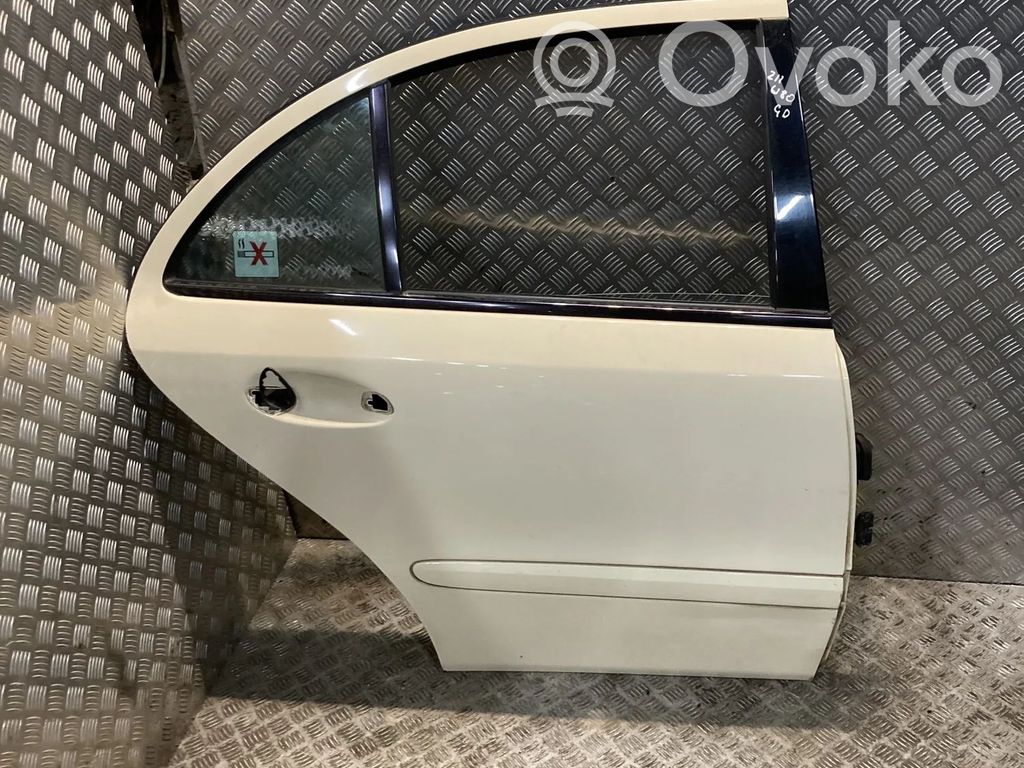 Mercedes-Benz E W211 Puerta trasera 
