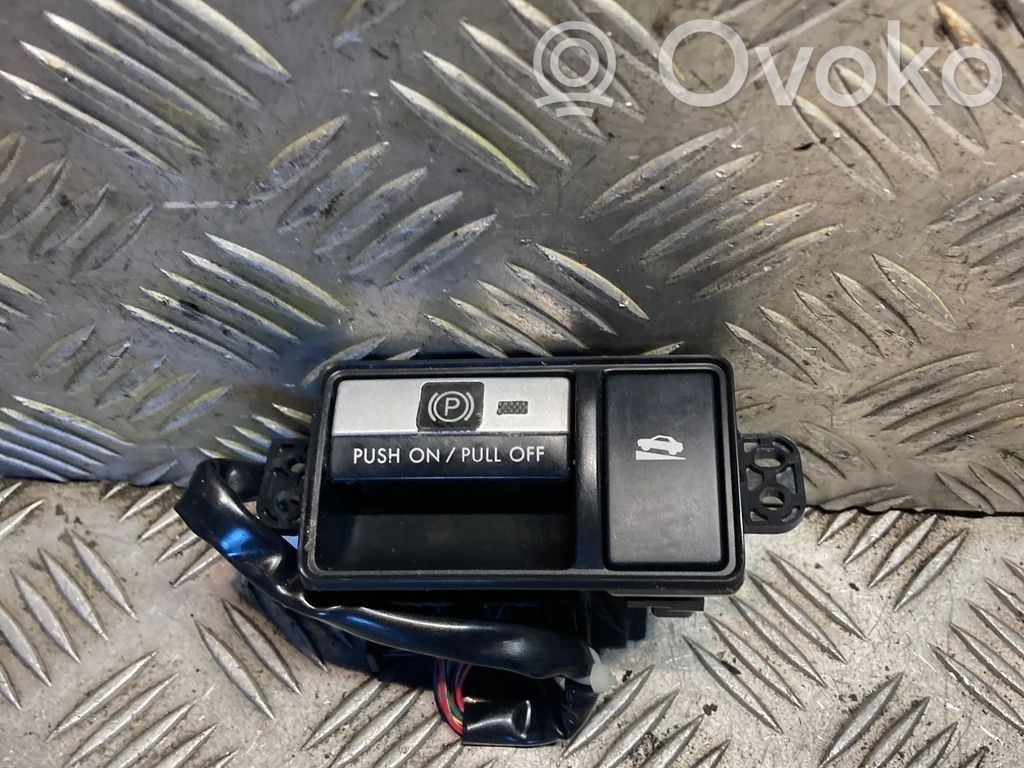 Subaru Legacy Interruttore del freno di stazionamento/freno a mano 