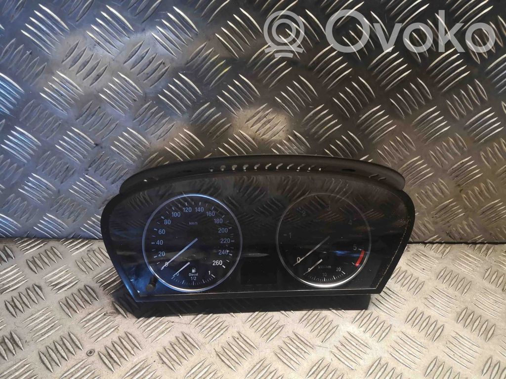 BMW 5 E60 E61 Nopeusmittari (mittaristo) 