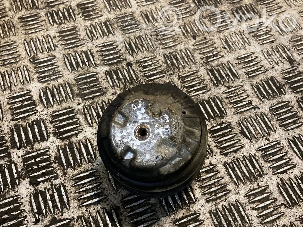Mercedes-Benz E W211 Engine mount bracket 