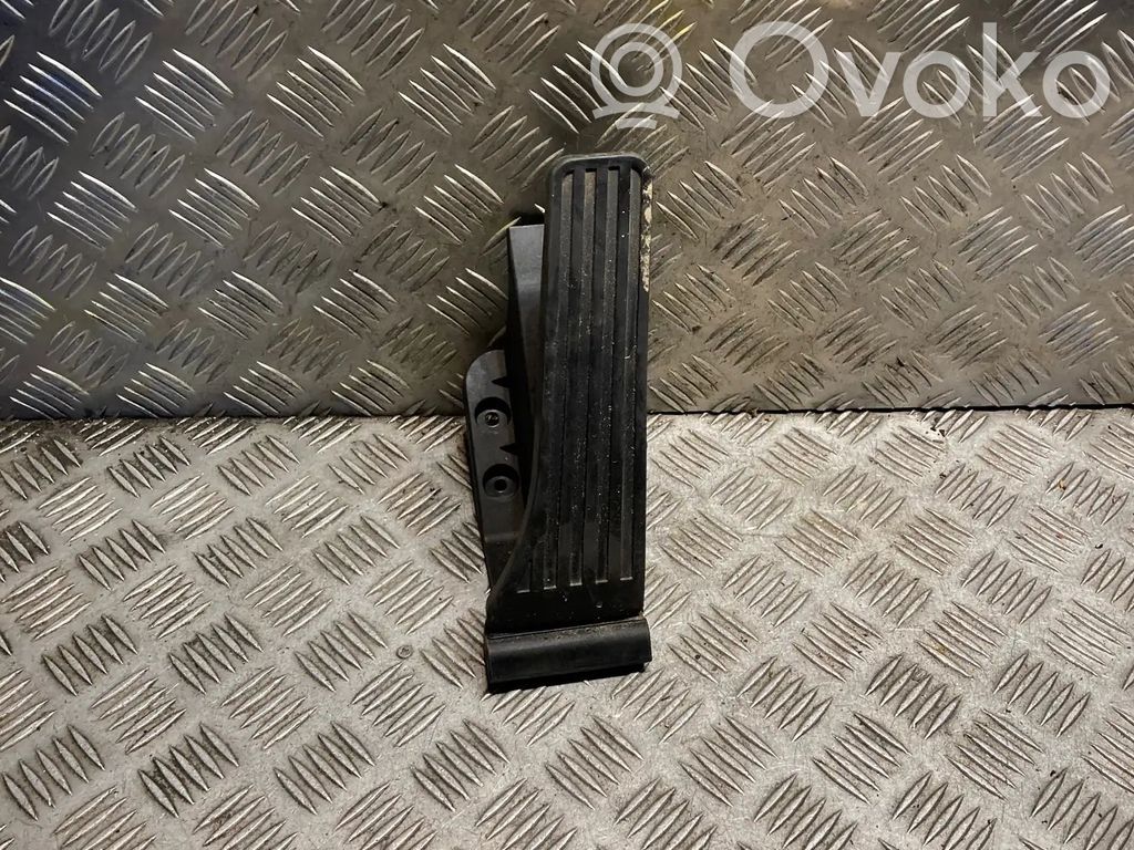 Mercedes-Benz C W204 Gaspedal 