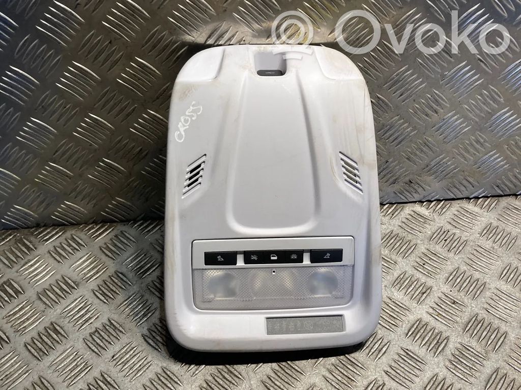 Opel Crossland X Luz del asiento delantero 