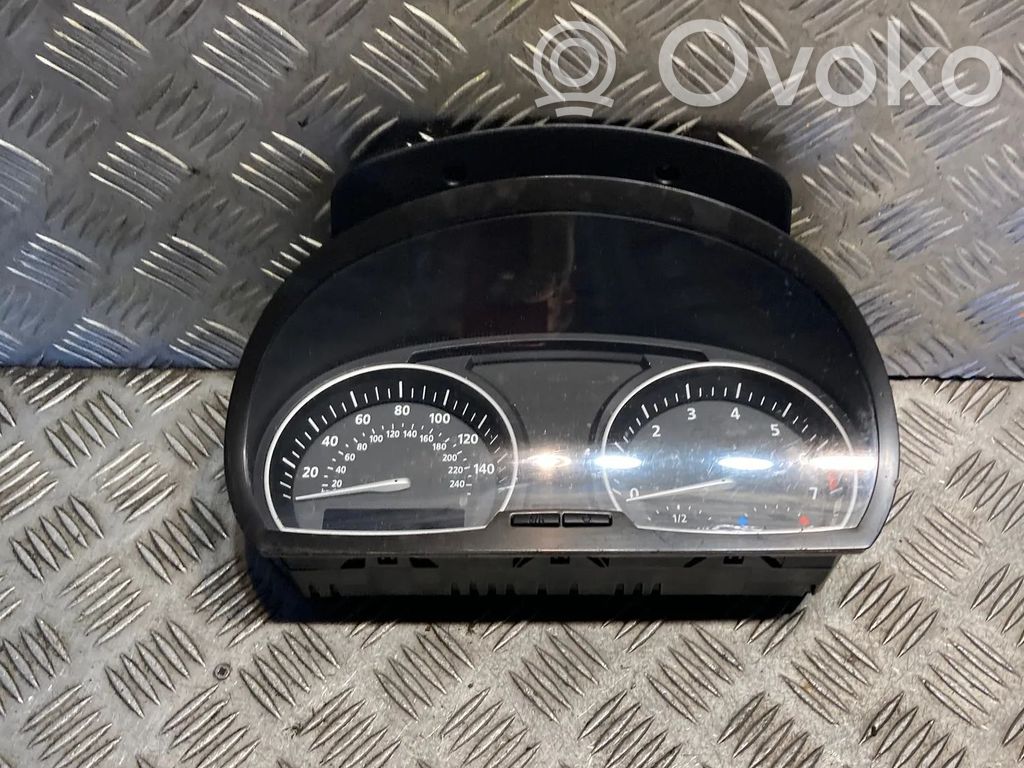 BMW X3 E83 Speedometer (instrument cluster) 