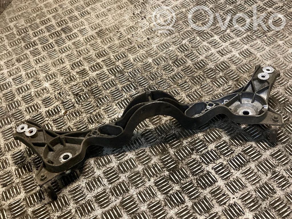 BMW X3 E83 Rear differential/diff mount bracket 
