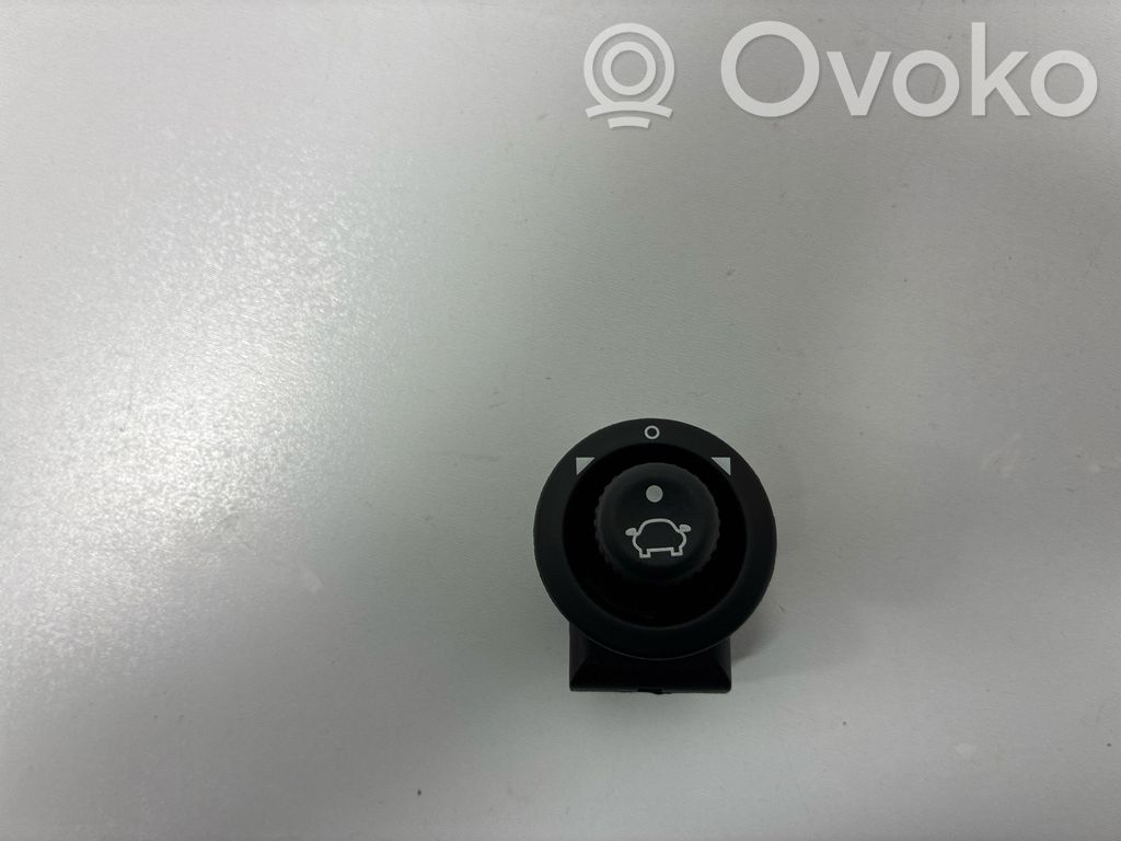 Ford Fiesta Windscreen/window heater switch 