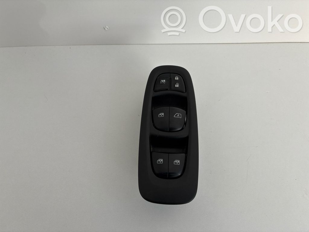 Renault Kadjar Interruptor del elevalunas eléctrico 