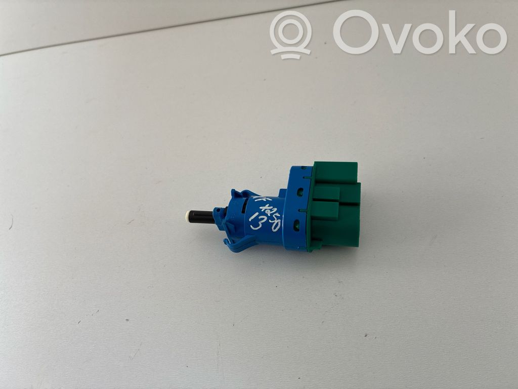 Jaguar XF X250 Brake pedal sensor switch 