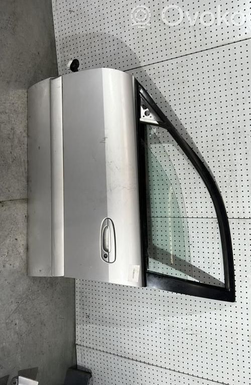 Porte avant