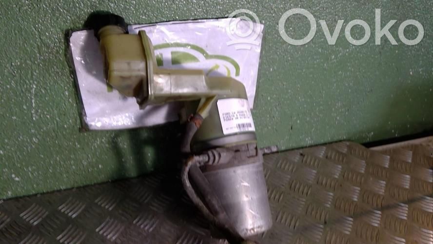 Ford Fiesta Ohjaustehostimen pumppu 