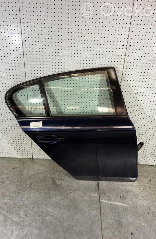 Rear door   41525A2A384