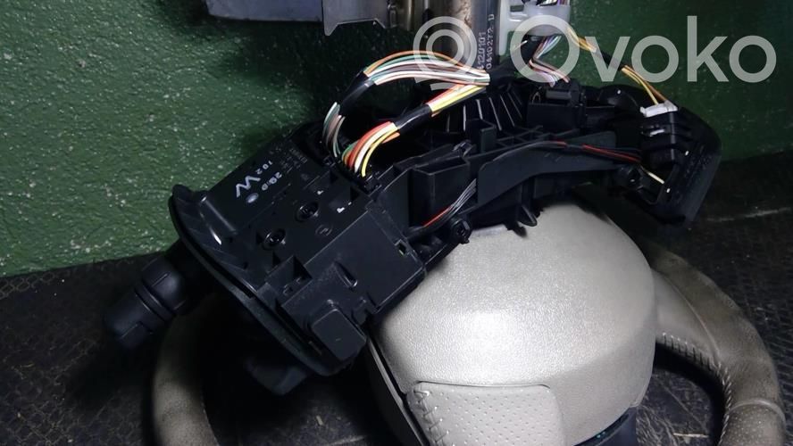 Mitsubishi Endeavor Bloc semnalizator și ștergător parbriz 